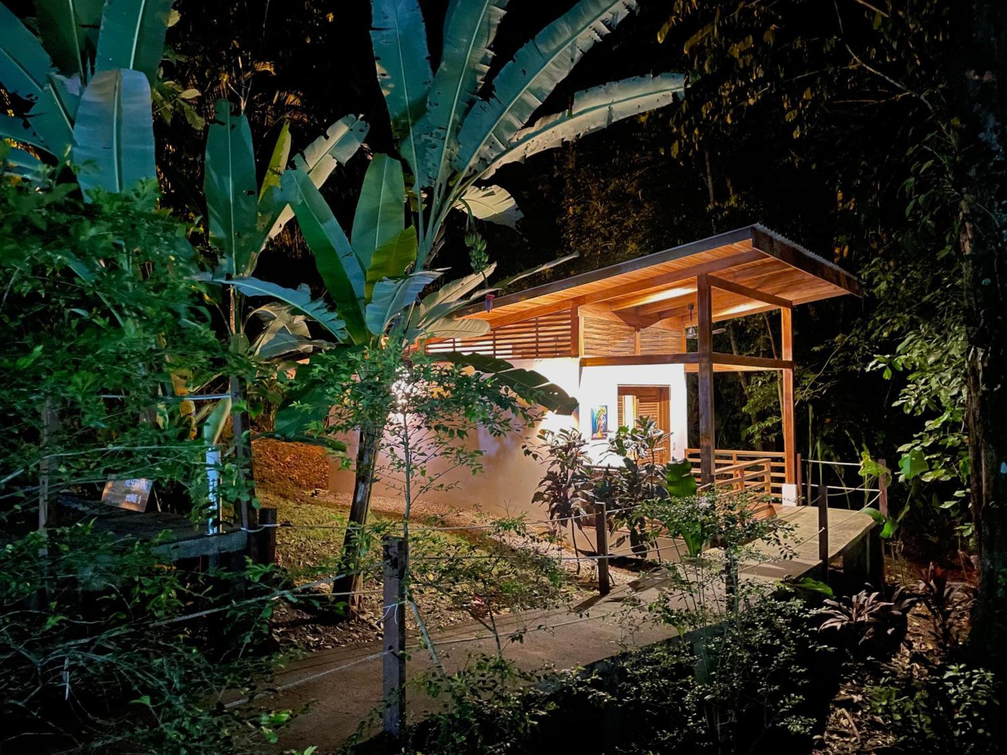 Satta Lodge (Adults Only) Puerto Viejo de Talamanca Luaran gambar